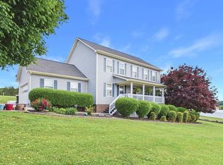 128 County Road 101, Riceville, TN 37370
