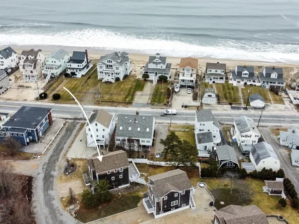 1 Coulson Pratt Dr, Salisbury, MA 01952