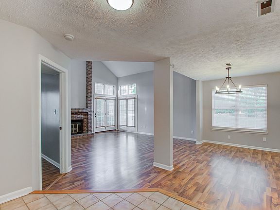 4th image of 6490 Miramar Ct