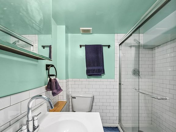 3rd image of 3013 N Racine Ave #G
