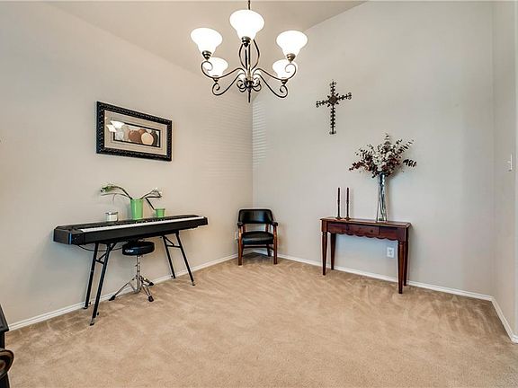 4th image of 6311 Weaver Dr