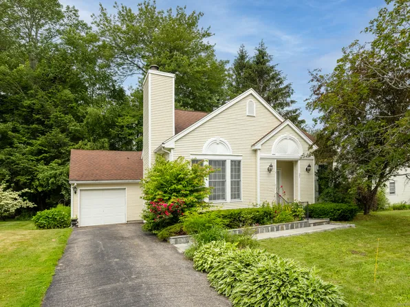27 Ascot Lane, Torrington, CT 06790