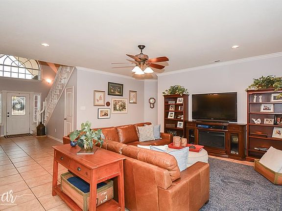 5th image of 166 Deer Valley Dr