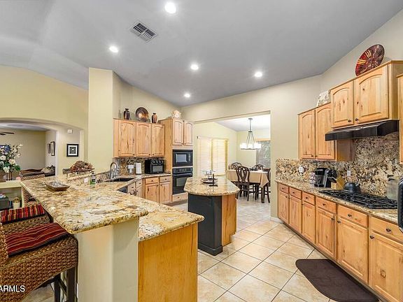 5th image of 14545 W EDGEMONT Avenue