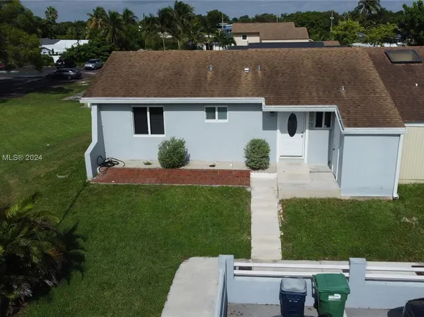 20876 Snapper Pl #20876, Miami, FL 33189