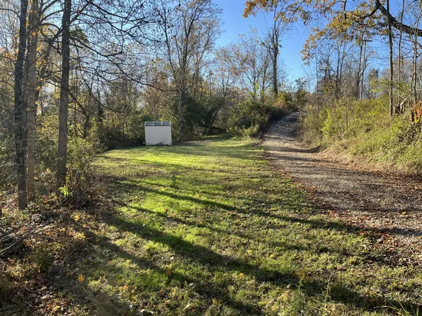 Pleasanton Rd, Athens, OH 45701