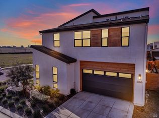 2365 Waterside Dr, Fairfield, CA 94533