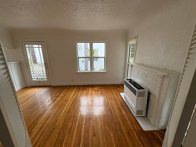 1404 Edgecliffe Dr #1404 — Photo 9
