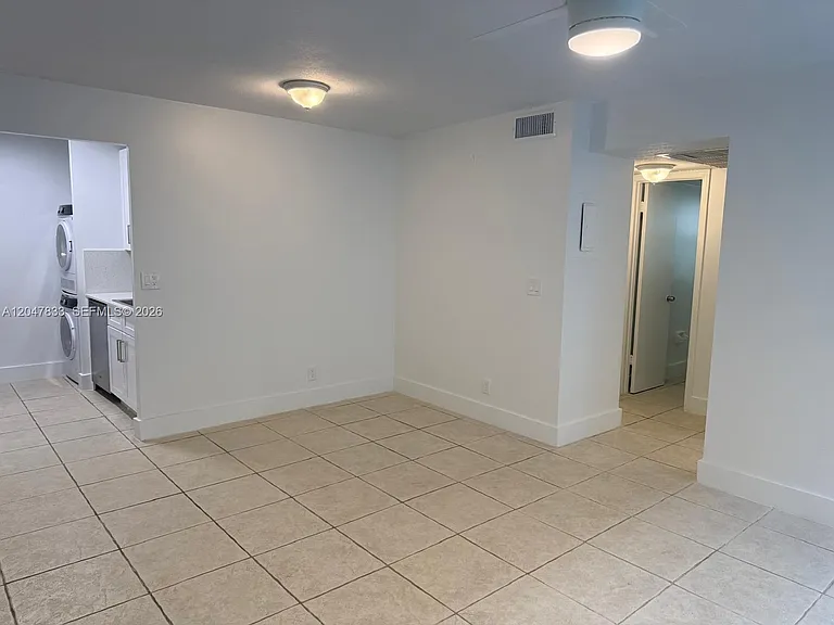 10116 Twin Lakes Dr #11-C — Photo 5