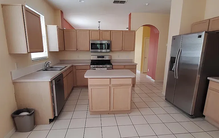 4629 Riverton Dr — Photo 8
