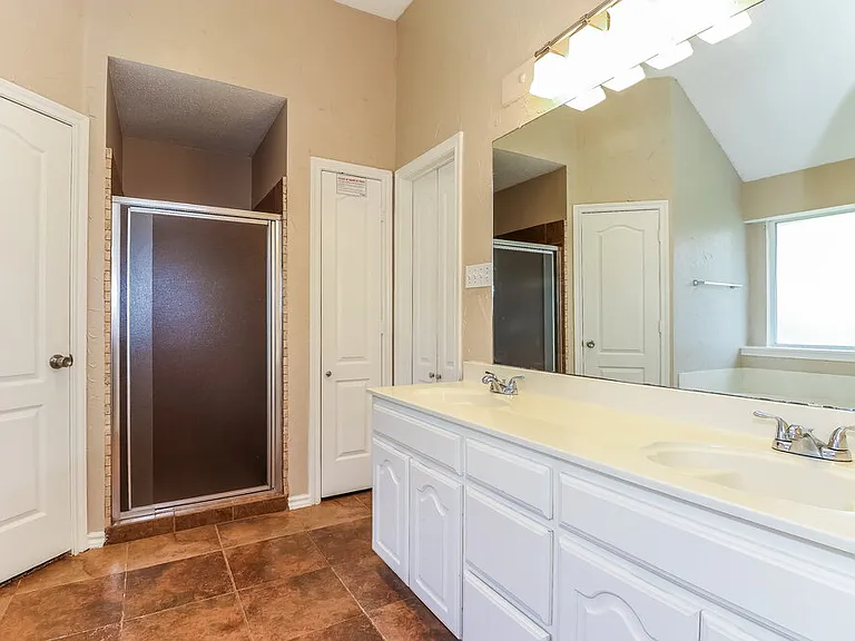 7728 Blossom Dr — Photo 10