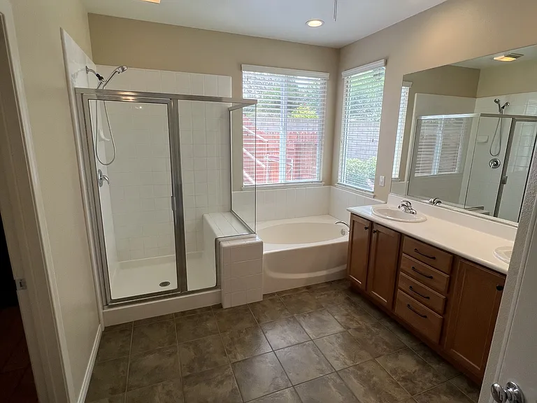 1612 Camino Largo St — Photo 22