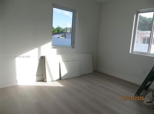 7435 SW 22nd St #1, Miami, FL 33155