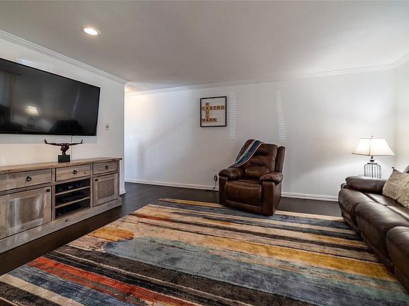 4th image of 3544 Calle Del Sol