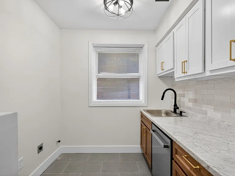3654-3656 Phillips Pl — Photo 28