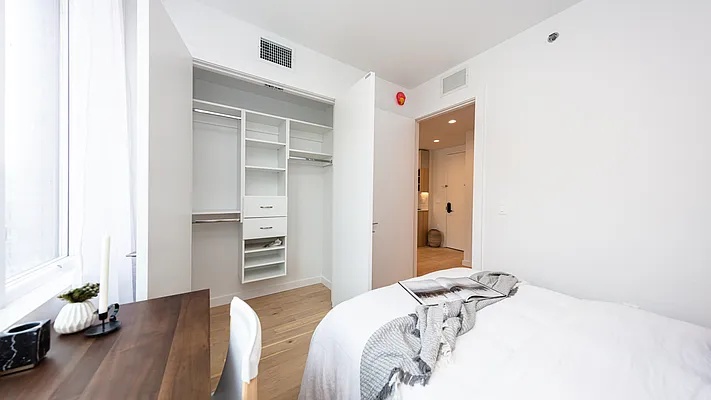 Rented by Nooklyn NYC LLC | media 16