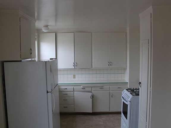 4th image of 4111 Beresford St APT 3