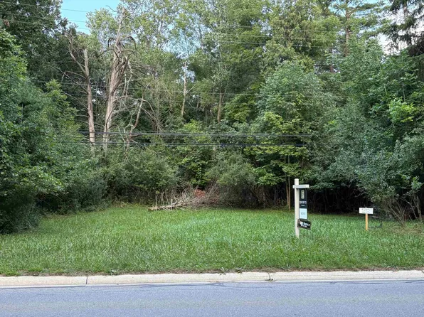 4705 Halsted Rd, West Bloomfield, MI 48323