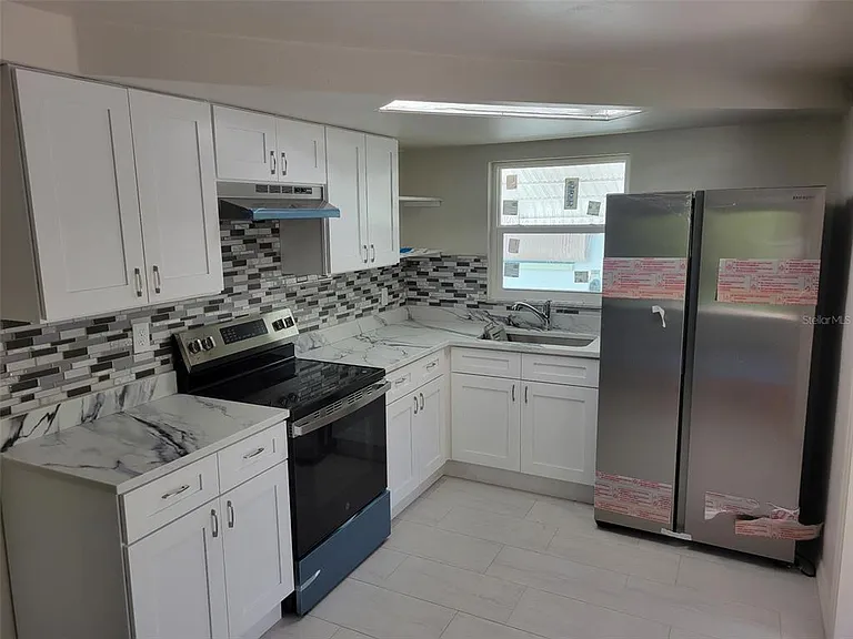 3433 Atlantis Dr — Photo 3