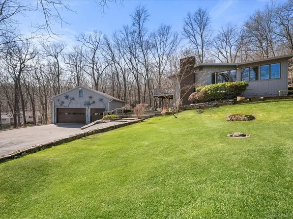 29 Dogwood Drive, Ridgefield, CT 06877