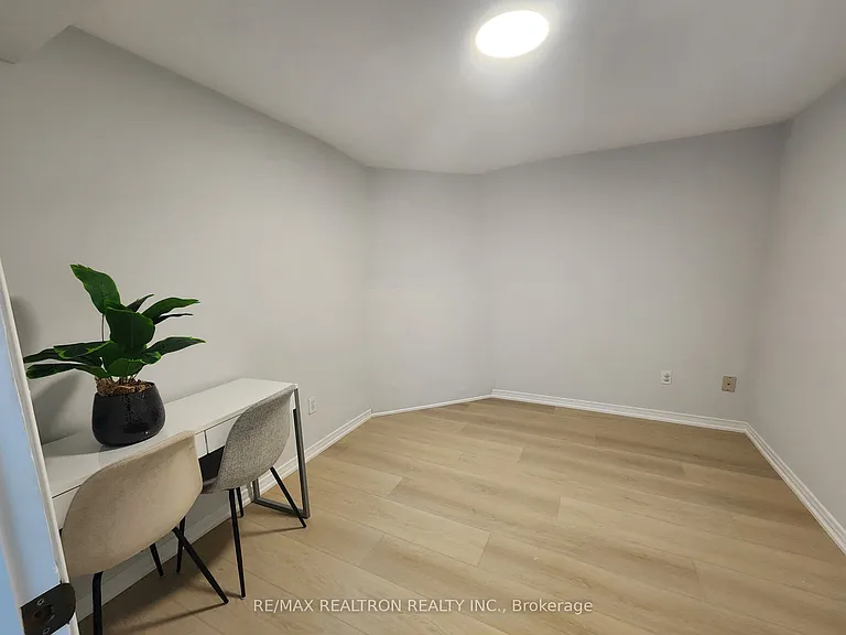 46 Thornbrook Ct #BASEMENT — Photo 13