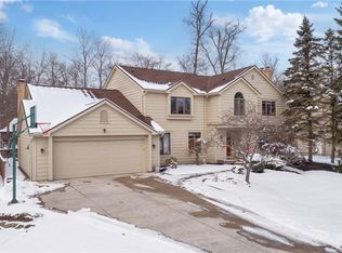 36825 Pepper Dr, Solon, OH 44139