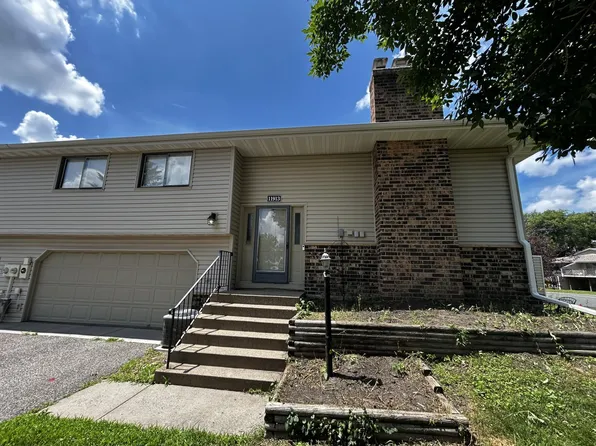 11913 70th Pl N, Maple Grove, MN 55369