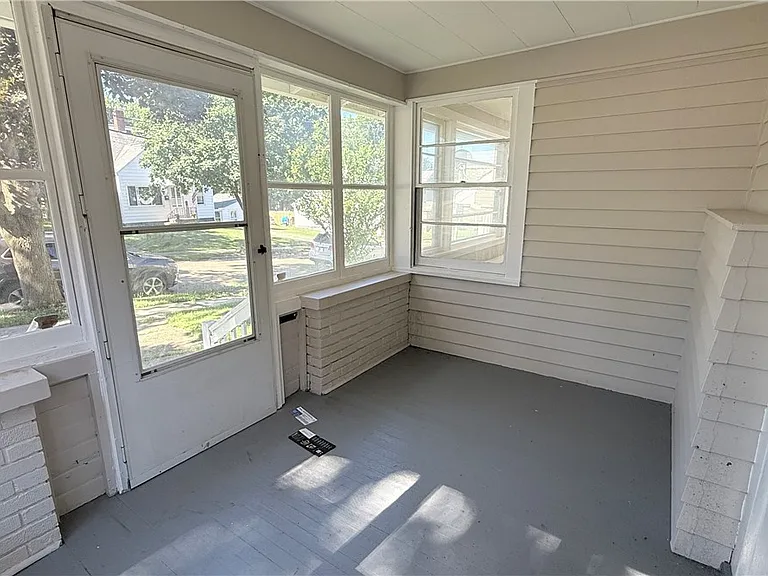 721 Polk Ave — Photo 13
