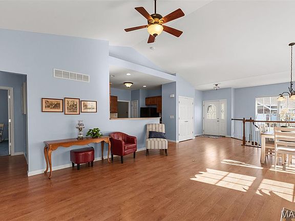 5th image of 5939 Stephanie Green Ct