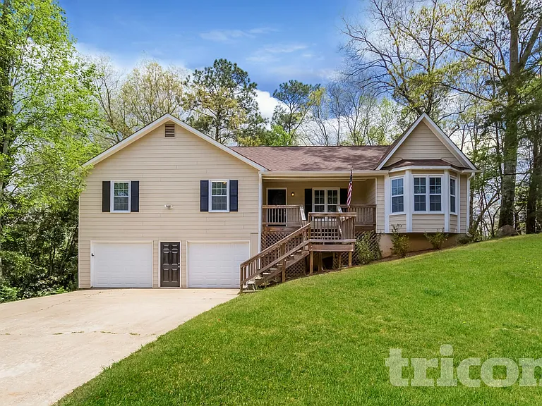 234 Deerchase Dr — Photo 1