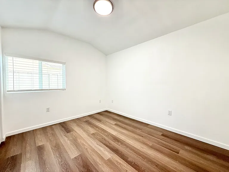 37228 Cedar Blvd #B — Photo 16
