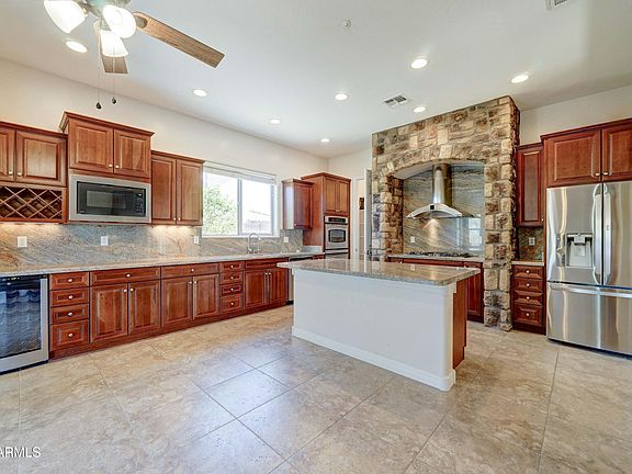 4th image of 8648 W Rowel Rd