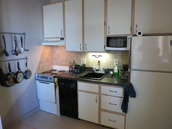 3rd image of 431 7th St S #2644