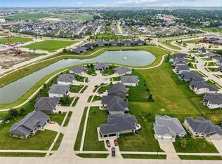 2000 NE Breezy Point, Grimes, IA 50111