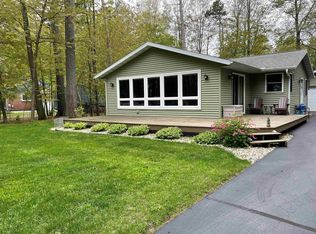 N2981 Cooke Ln, Marinette, WI 54143