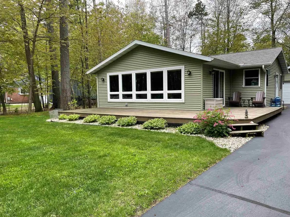 N2981 Cooke Ln, Marinette, WI 54143