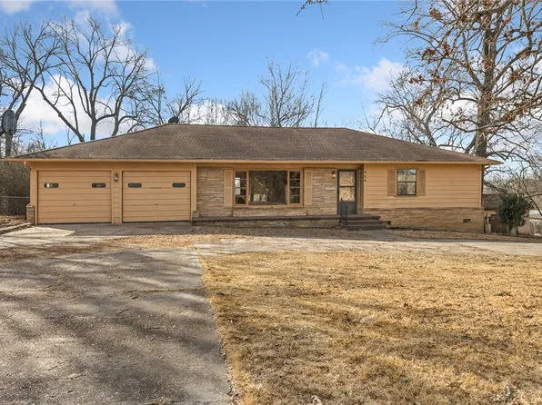 624 E South Ave, Harrison, AR 72601