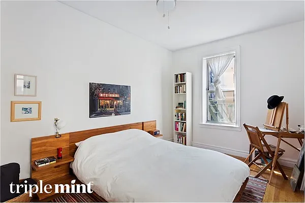 Sold by Triplemint | media 15