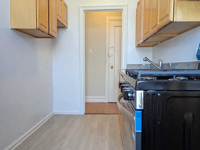 41-15 44th St #4R — Photo 6