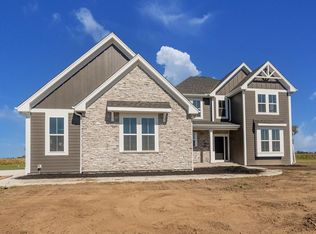 N63W35828 Frederick DRIVE, Oconomowoc, WI 53066
