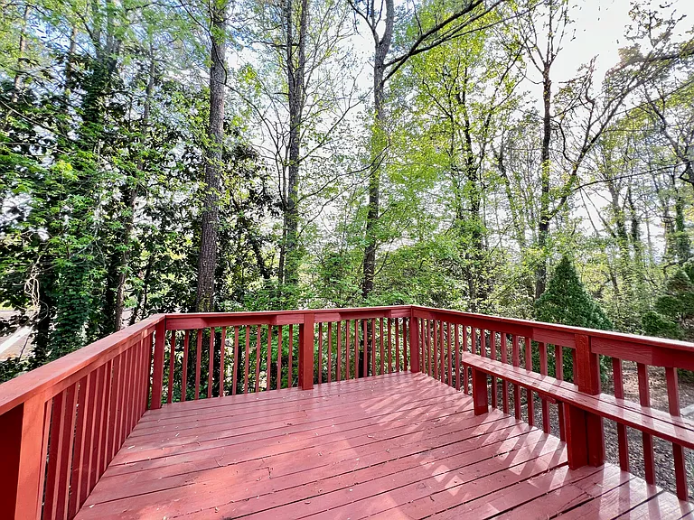 601 Wedgewood Way — Photo 18