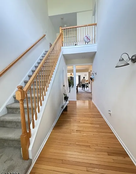 154 Springhill Dr — Photo 4