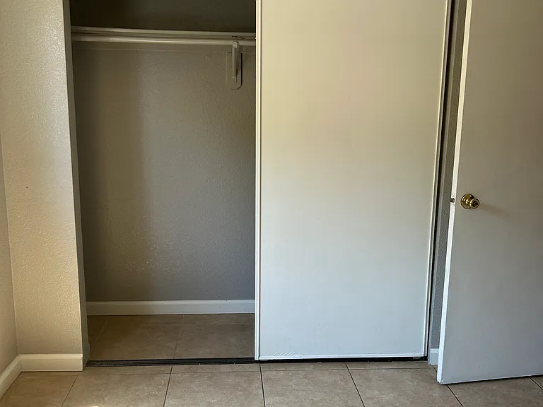 661 Waddell Way — Photo 7
