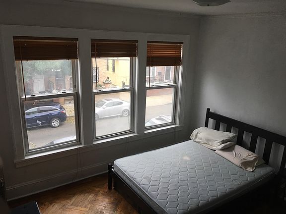 2nd image of 2232 24th St #2F