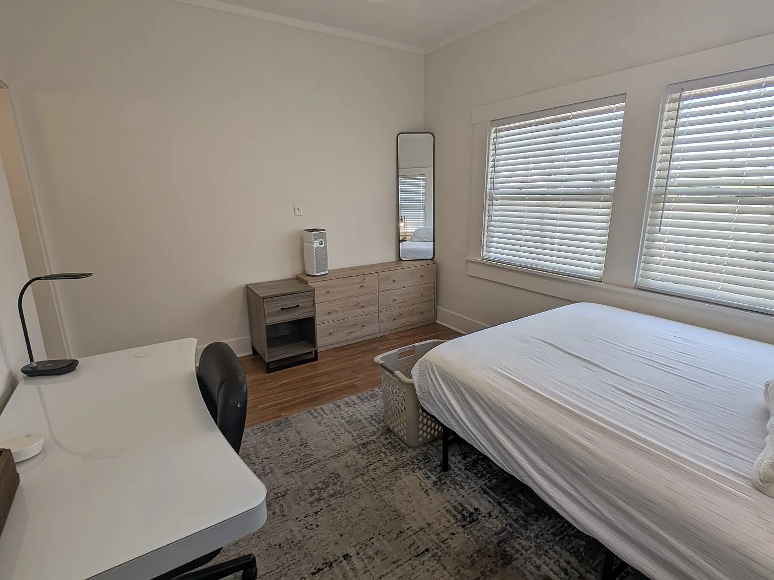 3 bed, 1396 sqft, $2,625 — Photo 4