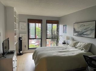 1282 21st St NW #702, Washington, DC 20036