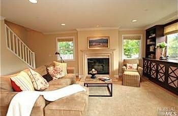 4th image of 60 Nokomis Ave