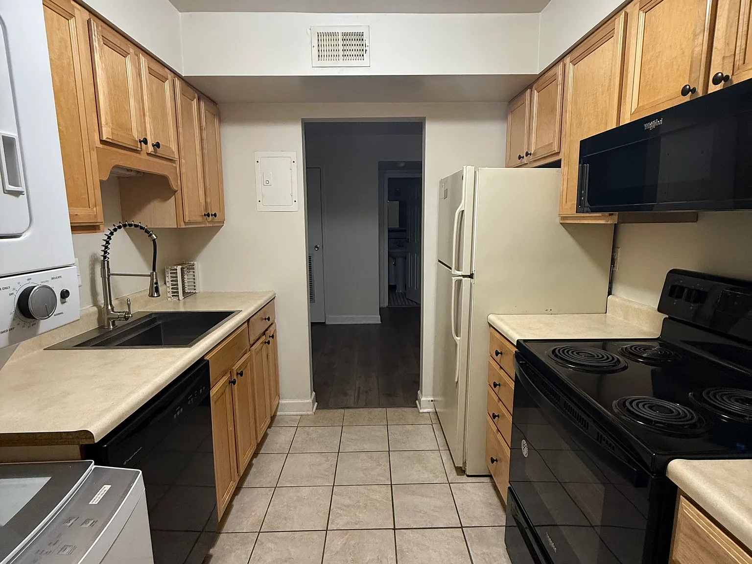 1 bed, 750 sqft, $1,650 — Photo 1