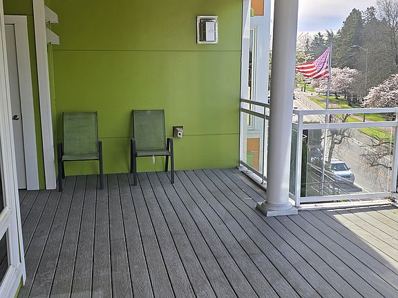 5th image of 7440 E Green Lake Dr N #202