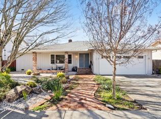 215 Simone Pl S, Santa Rosa, CA 95409